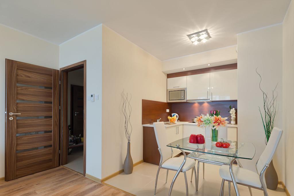City Aparthotel Ochota วอร์ซอ ภายนอก รูปภาพ