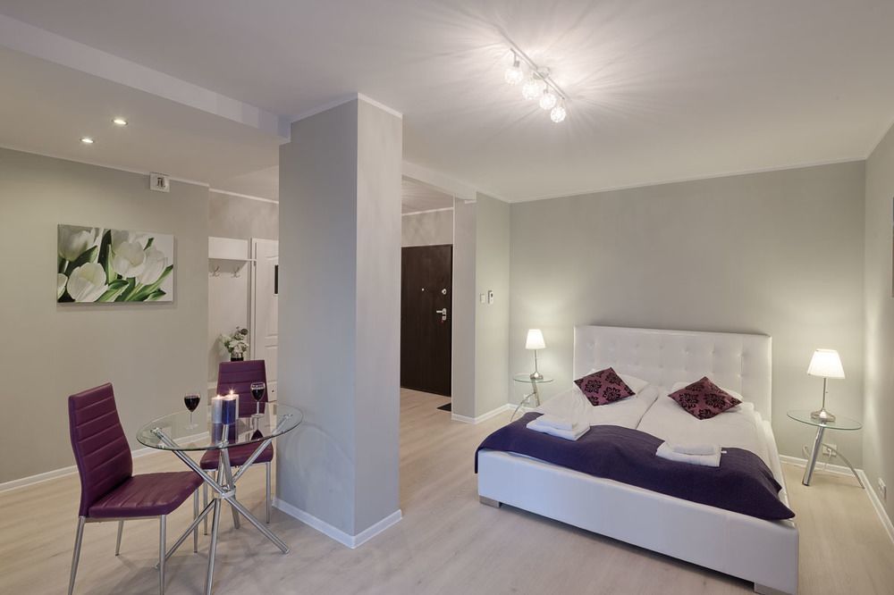 City Aparthotel Ochota วอร์ซอ ภายนอก รูปภาพ